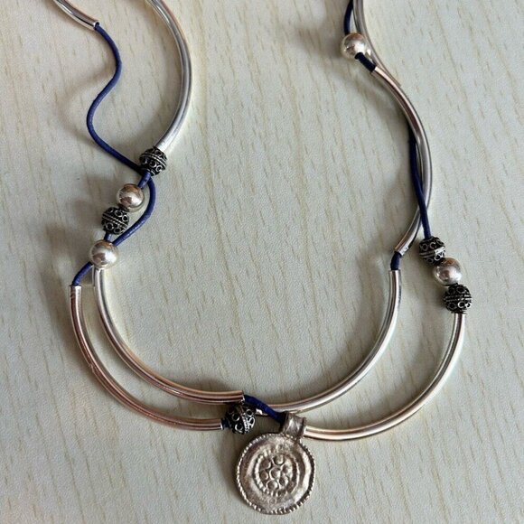 Lizzy James Convertible 2 strand silver & blue wrap bracelet or necklace w/ bag - Picture 2 of 4